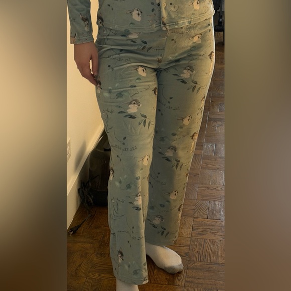 Disney Bambi Green Button-Up Top - Picture 4 of 4